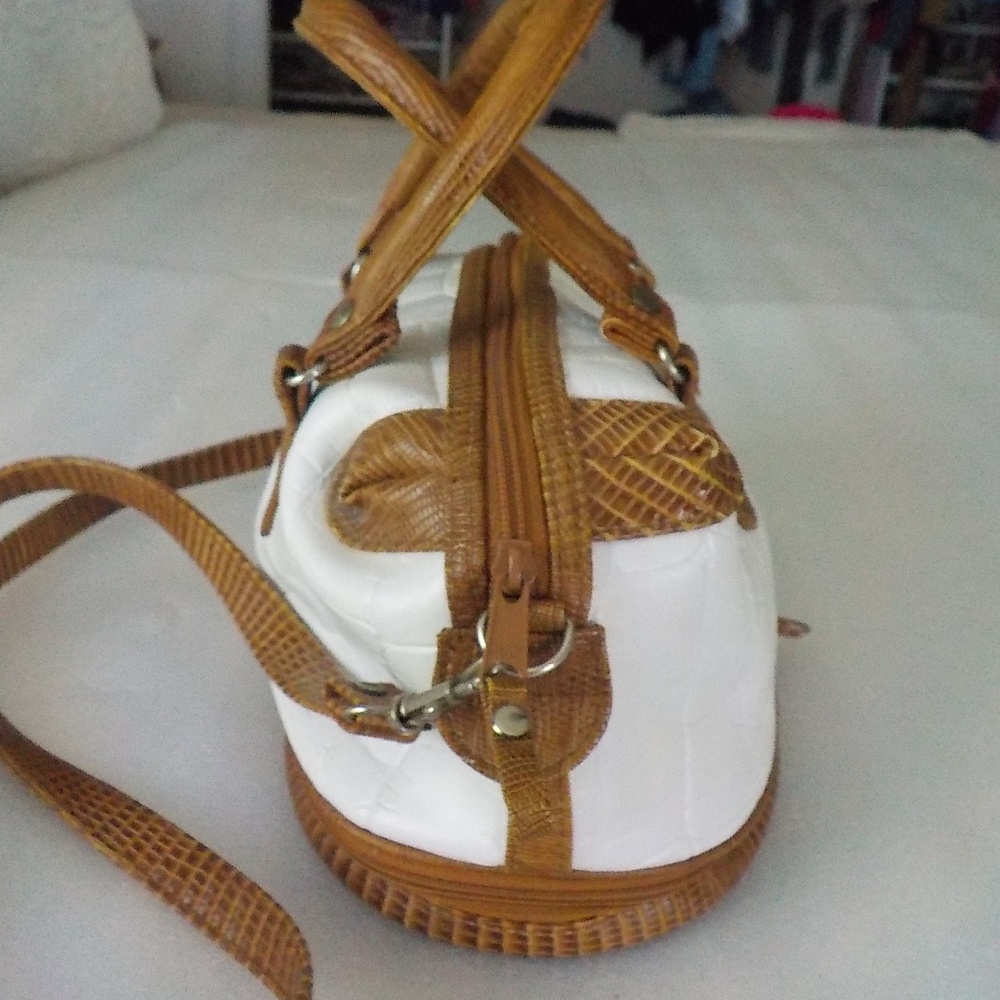 Handbag/CrossBody Zip Open Bottom Section - Picture 8 of 10